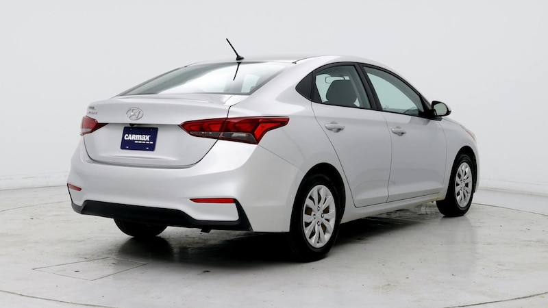 2020 Hyundai Accent SE 8