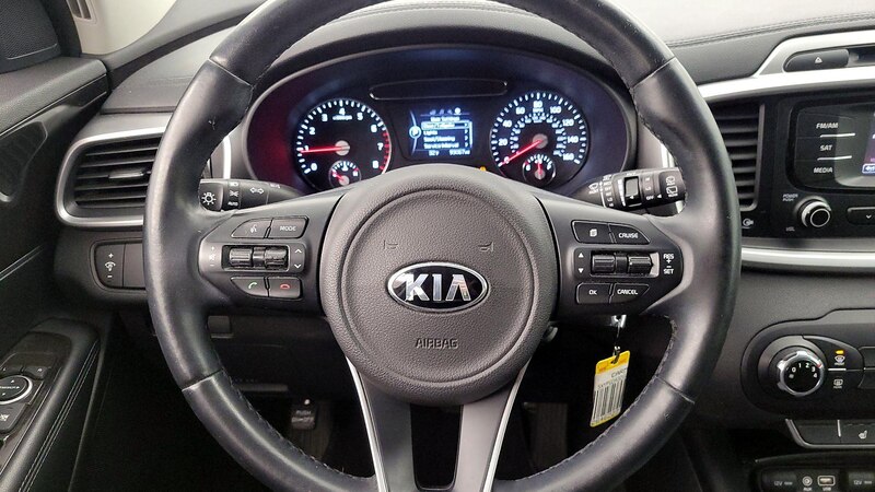 2016 Kia Sorento LX 10