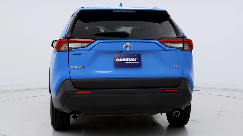 2019 Toyota RAV4 LE 6