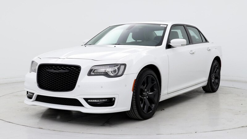 2022 Chrysler 300 Touring 4