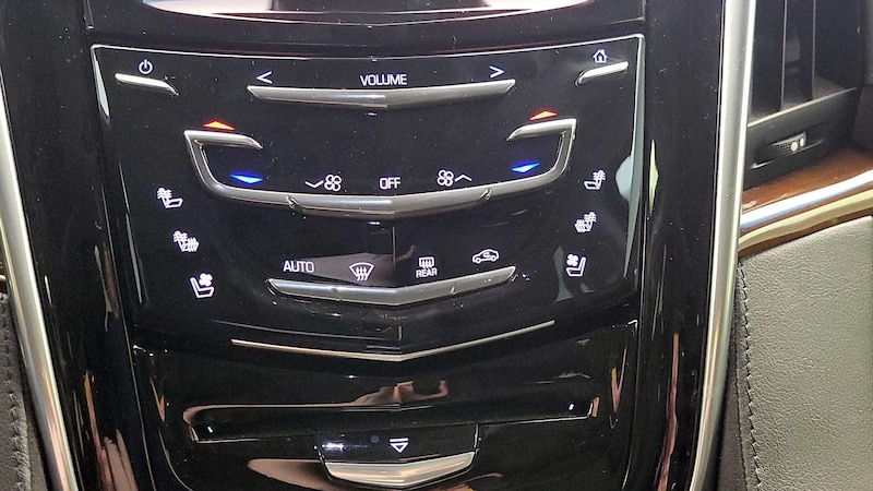2019 Cadillac Escalade Luxury 16