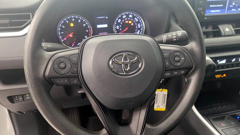 2022 Toyota RAV4 LE 10