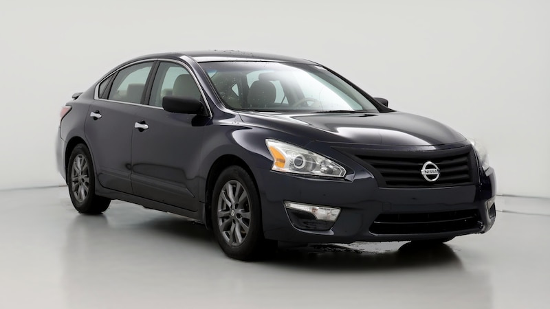 2015 Nissan Altima S Hero Image