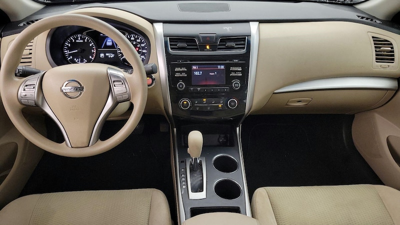 2015 Nissan Altima S 9