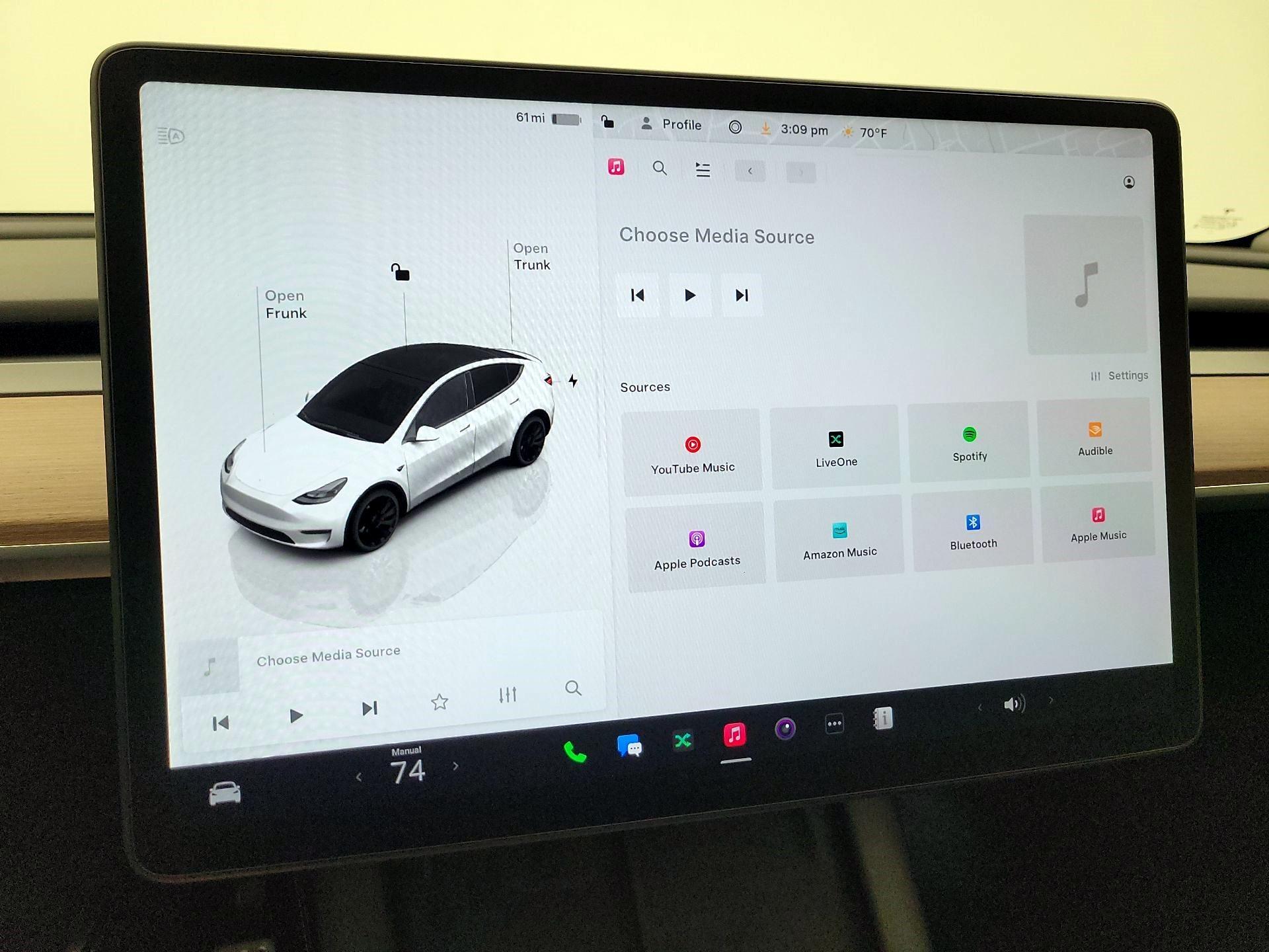 Thumbnail: 2023 Tesla Model Y - 15