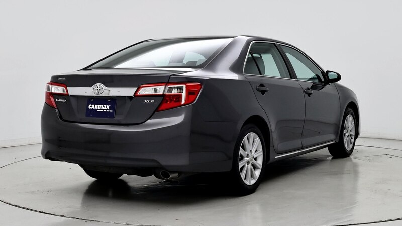 2013 Toyota Camry XLE 8