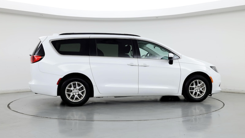 2020 Chrysler Voyager LX 7