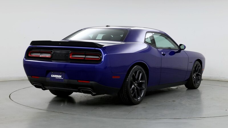 2021 Dodge Challenger R/T 8