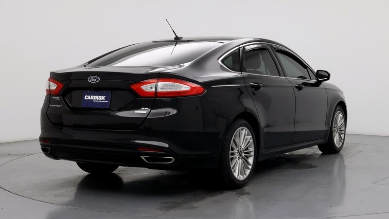 2016 Ford Fusion SE 8