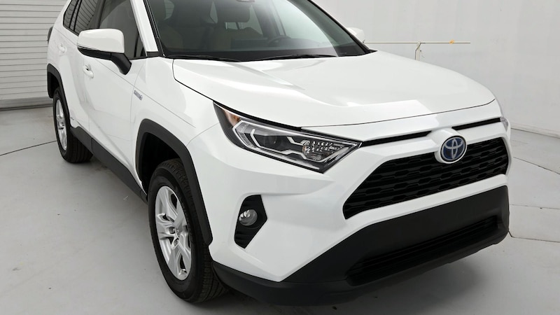 2021 Toyota RAV4 XLE Hero Image