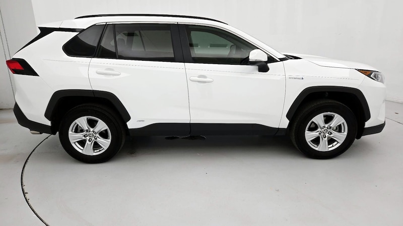 2021 Toyota RAV4 XLE 4