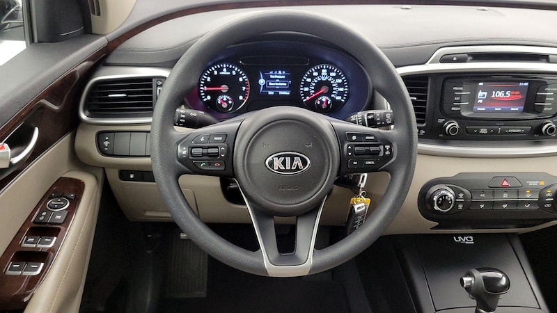 2016 Kia Sorento LX 10