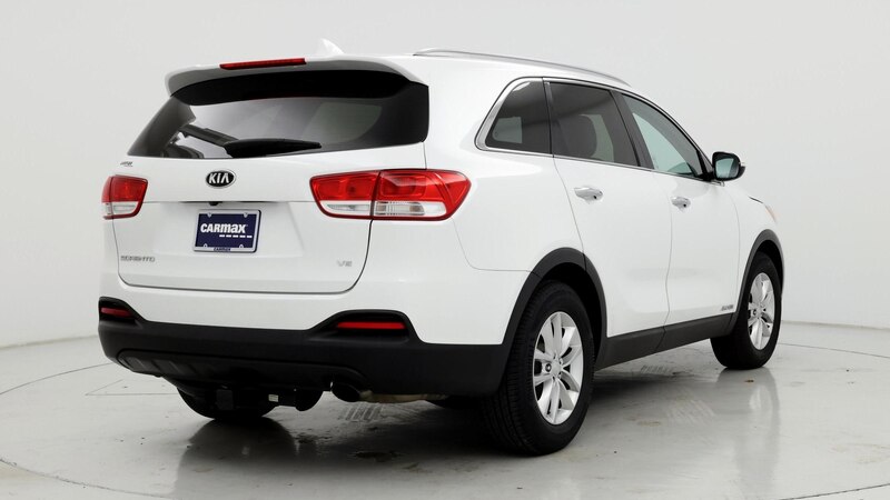 2016 Kia Sorento LX 8