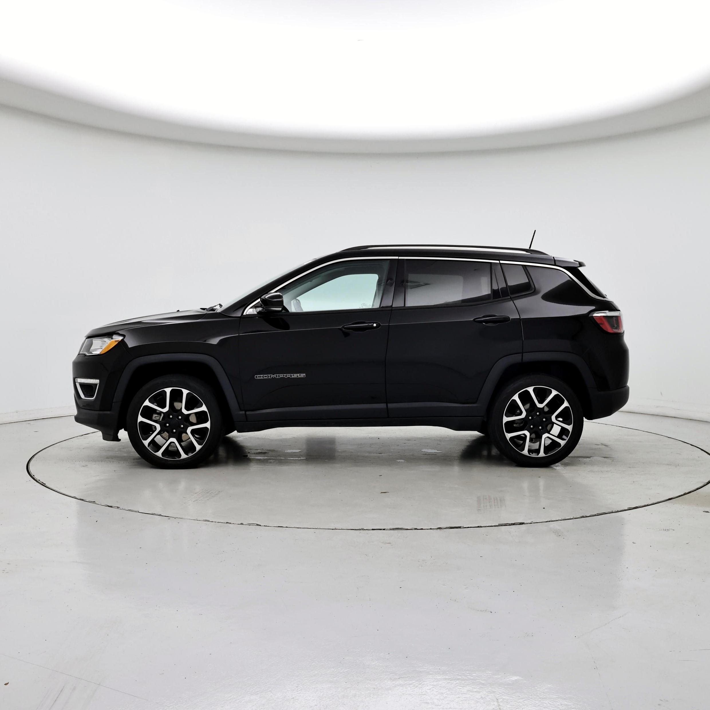 Thumbnail: 2019 Jeep Compass - 3