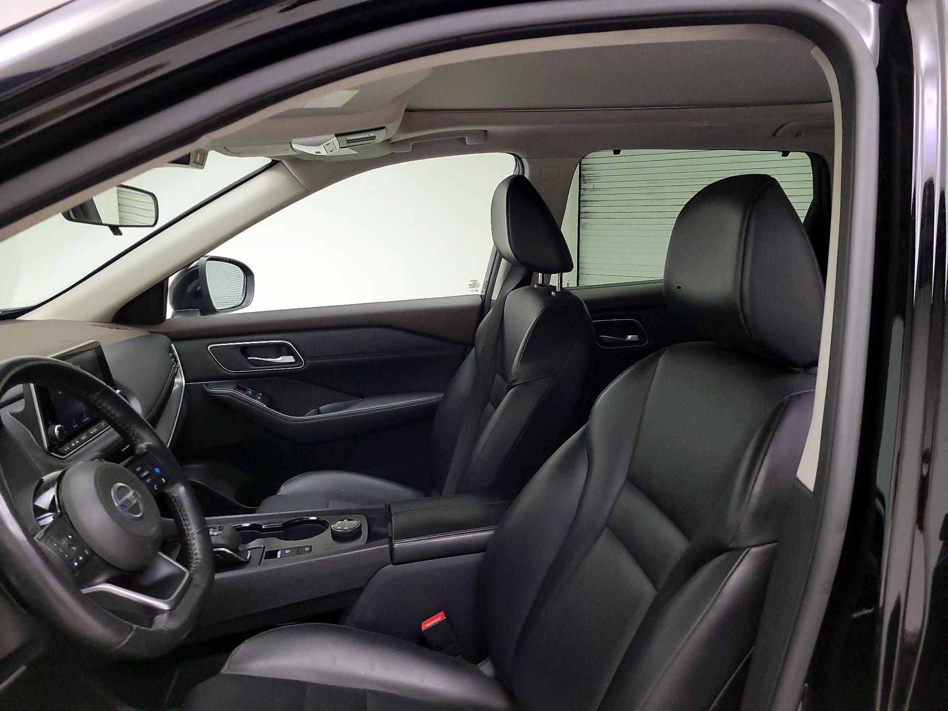 Thumbnail: 2021 Nissan Rogue - 11