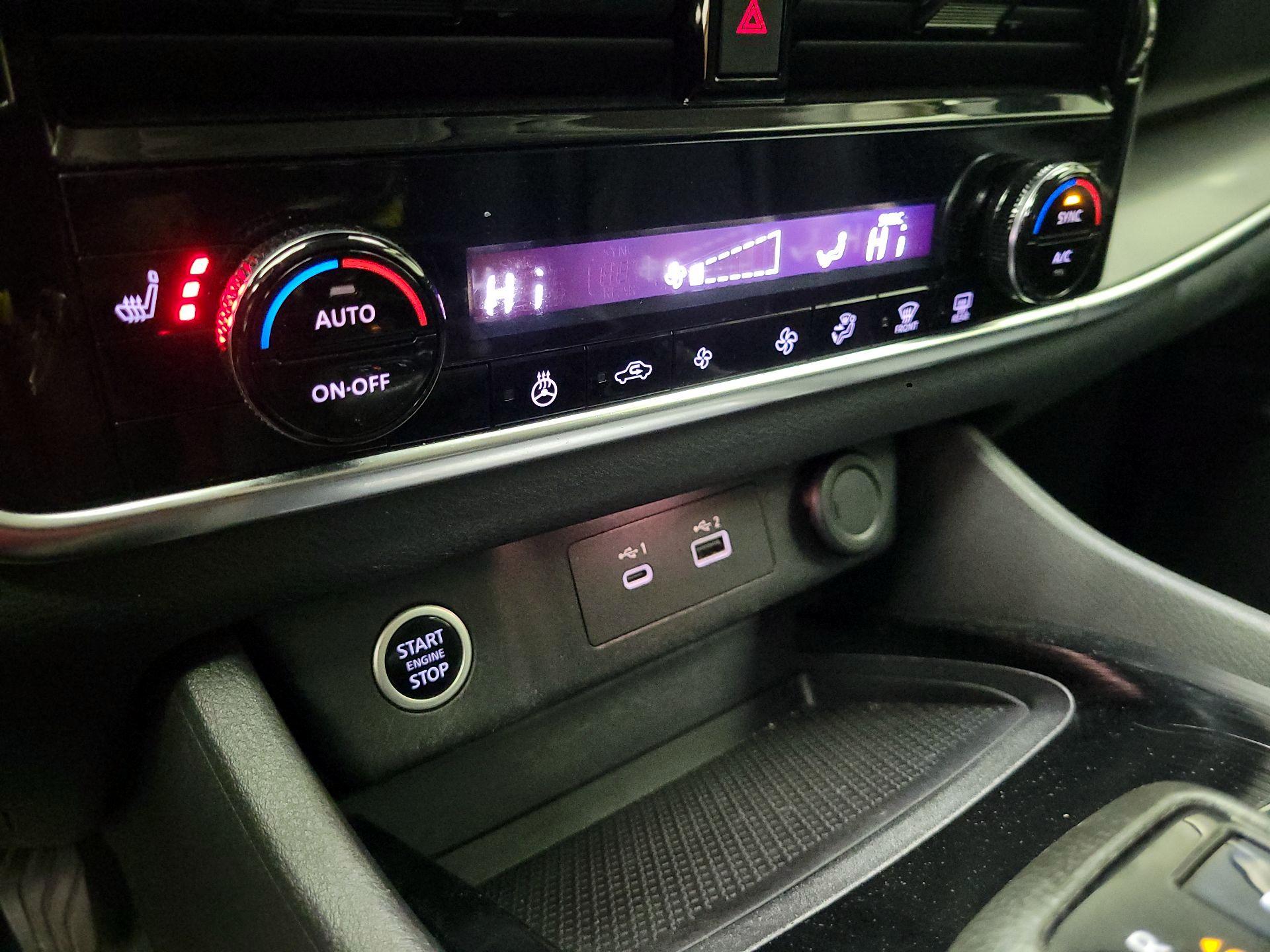 Thumbnail: 2021 Nissan Rogue - 16