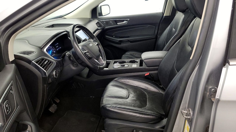 2020 Ford Edge Titanium 11