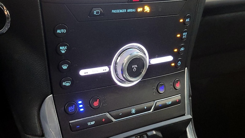 2020 Ford Edge Titanium 17