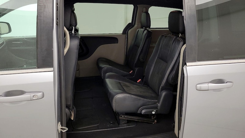 2019 Dodge Grand Caravan SXT 19