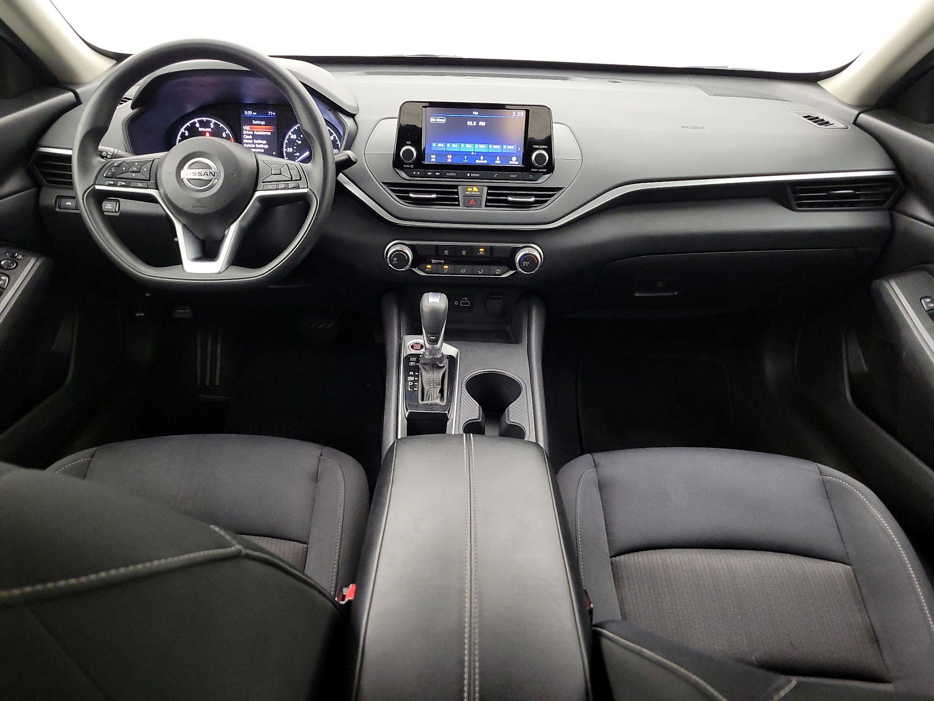 Thumbnail: 2021 Nissan Altima - 9