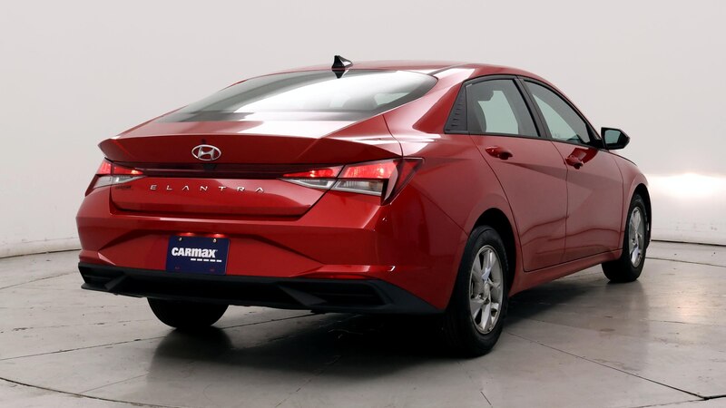 2022 Hyundai Elantra SE 8