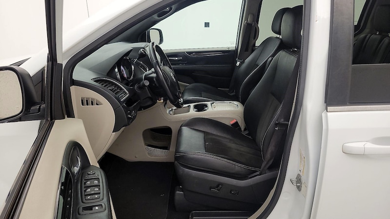 2019 Dodge Grand Caravan SXT 11