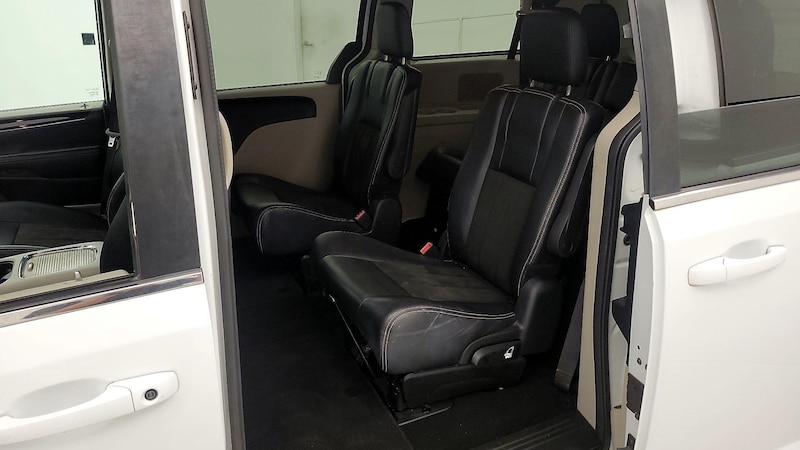 2019 Dodge Grand Caravan SXT 19