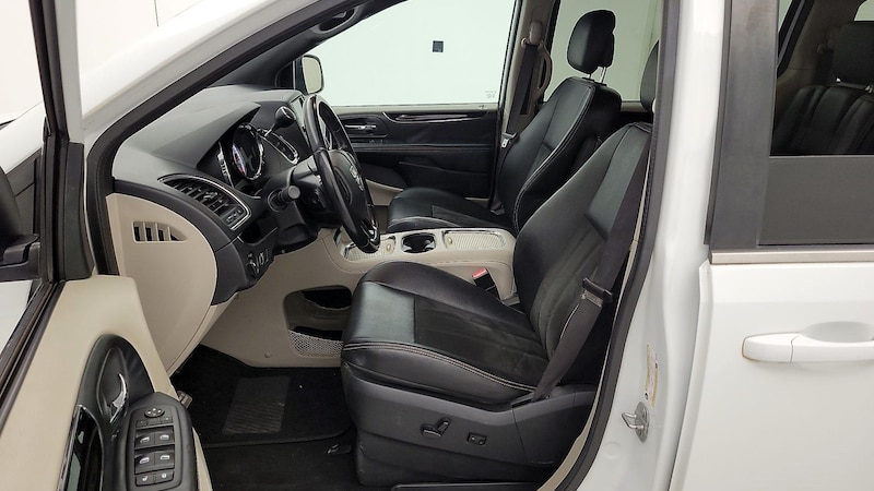 2019 Dodge Grand Caravan SXT 11