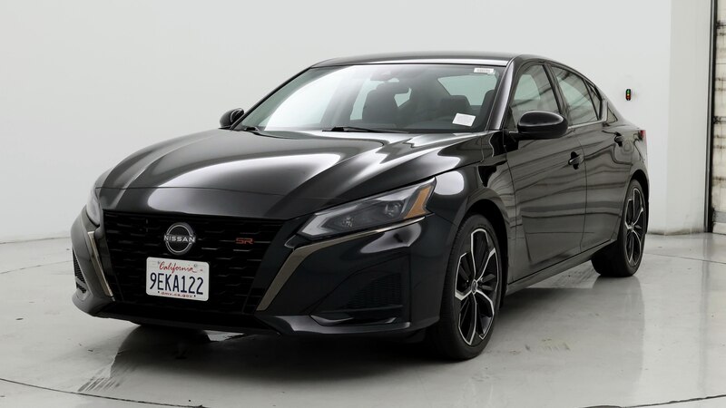 2023 Nissan Altima SR 4