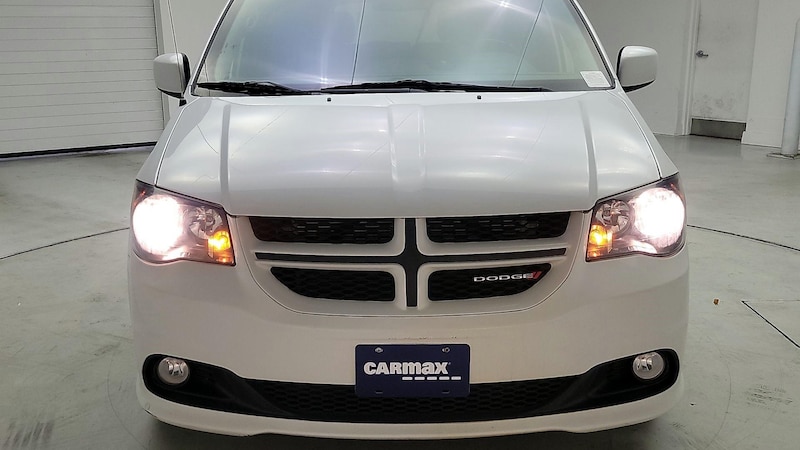 2019 Dodge Grand Caravan GT 2