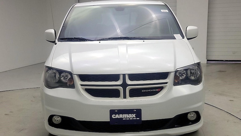 2019 Dodge Grand Caravan GT 2