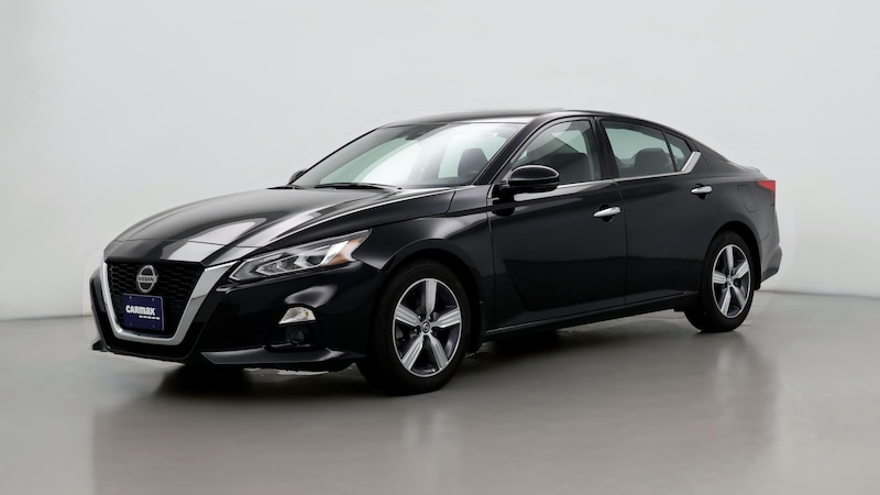 2022 Nissan Altima SL Hero Image