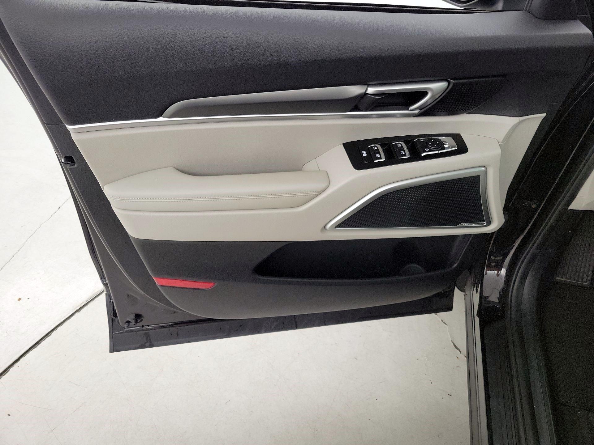 Thumbnail: 2022 Kia Telluride - 12