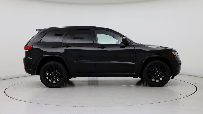 2017 Jeep Grand Cherokee Altitude 7