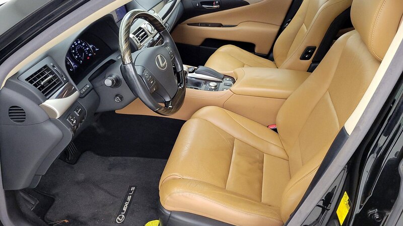 2013 Lexus LS 460 11