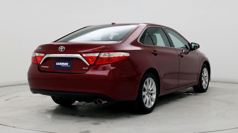 2015 Toyota Camry XLE 8