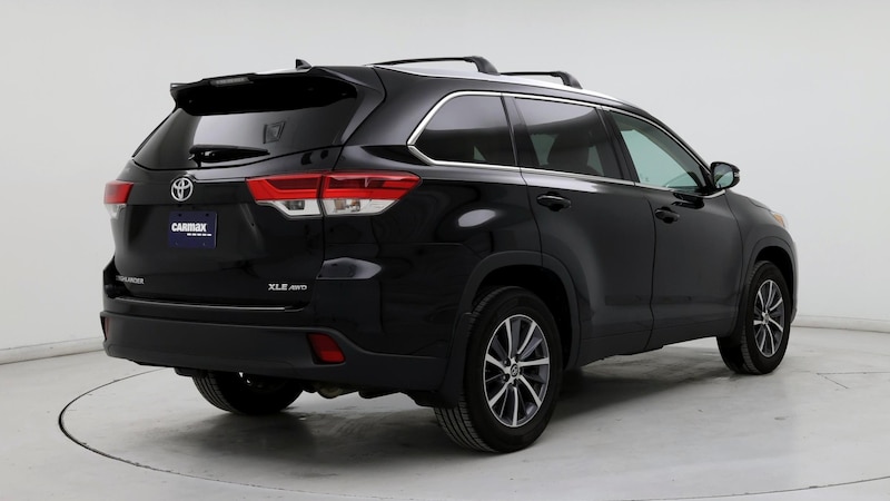 2019 Toyota Highlander XLE 8