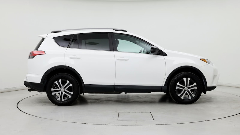 2018 Toyota RAV4 LE 7