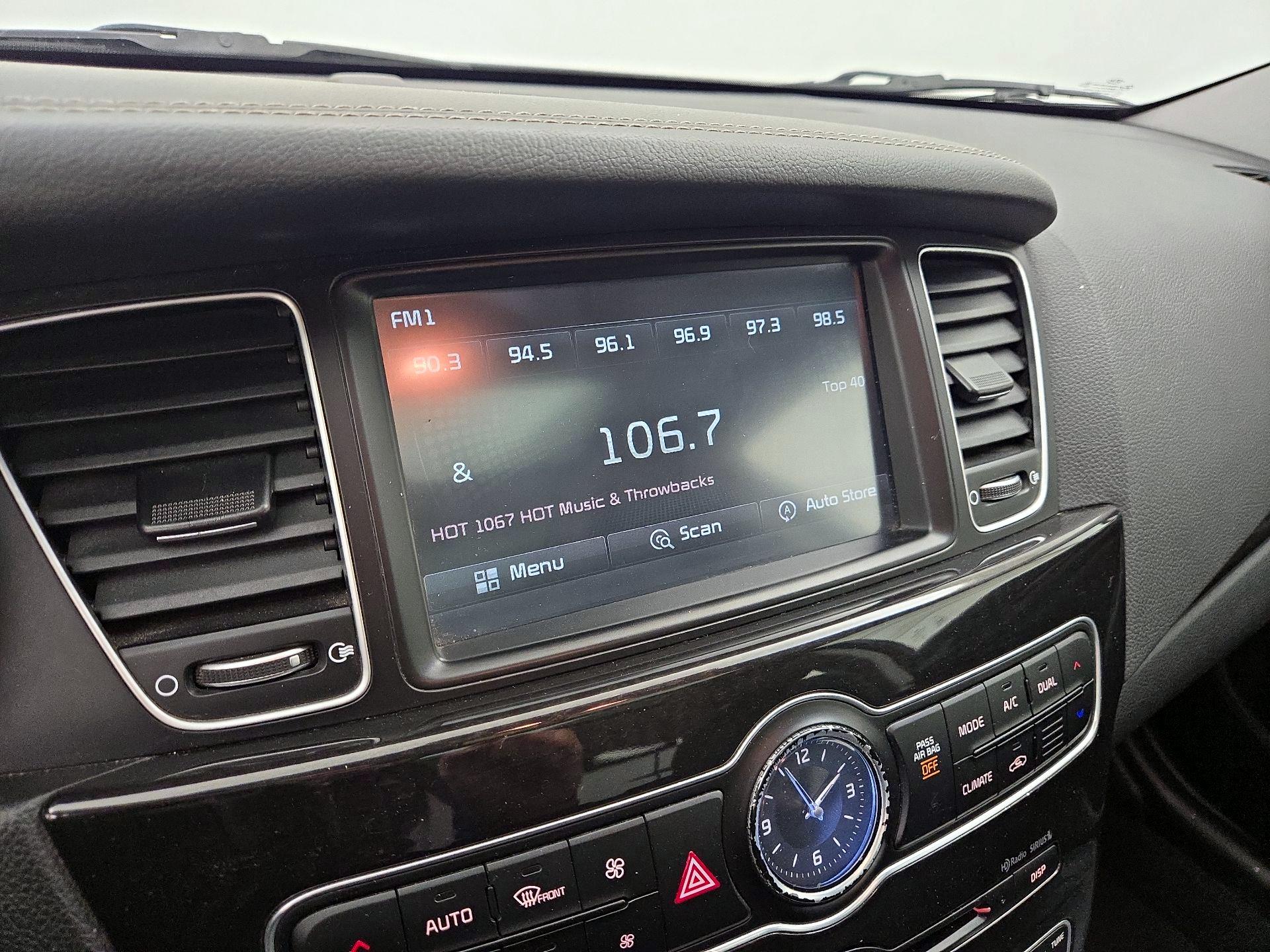 Thumbnail: 2015 Kia Cadenza - 16