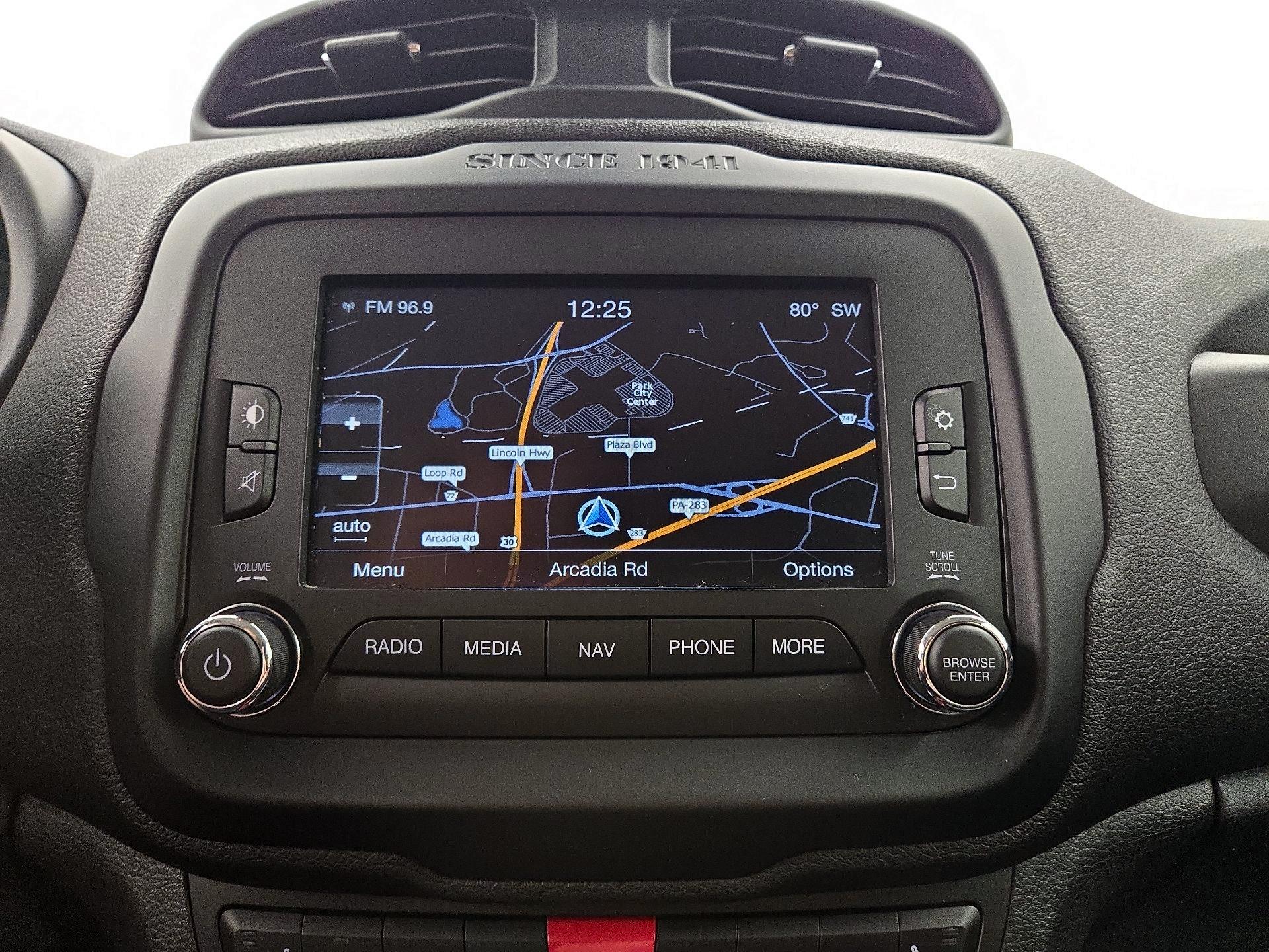 Thumbnail: 2016 Jeep Renegade - 14