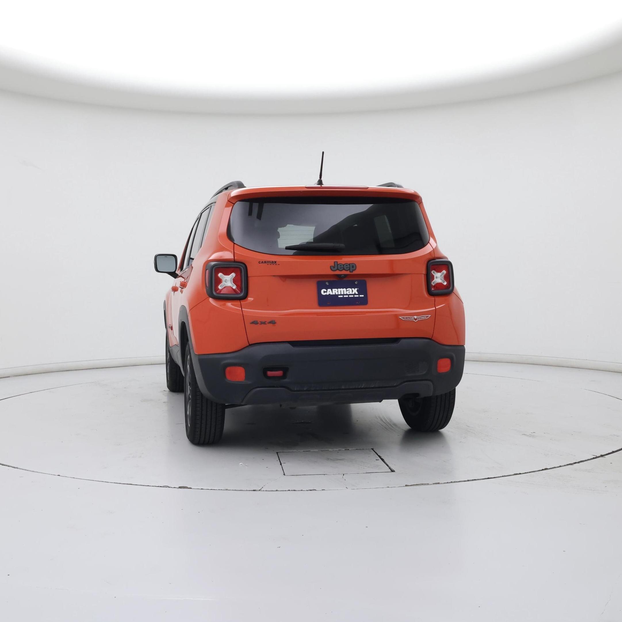Thumbnail: 2016 Jeep Renegade - 6