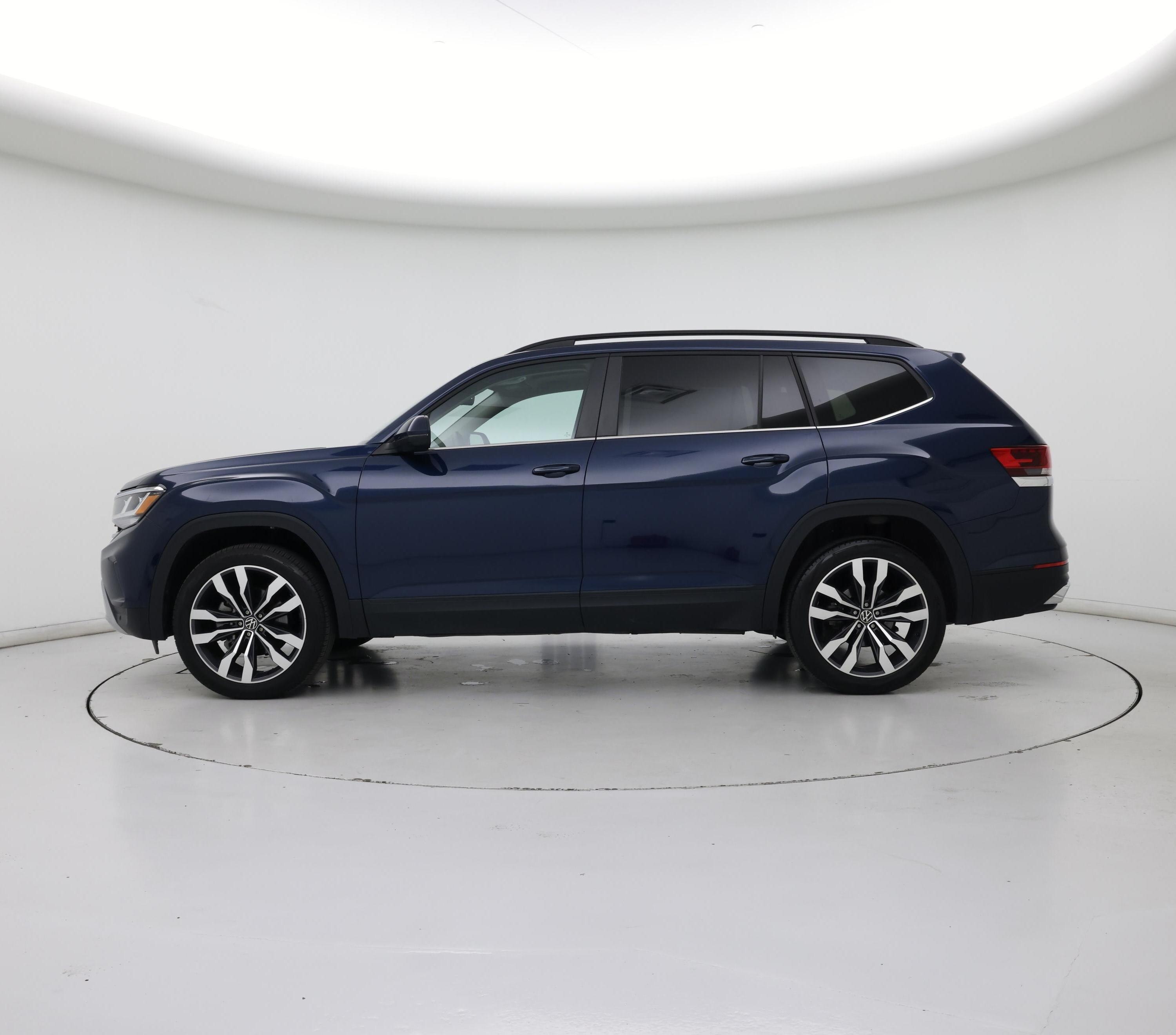 Thumbnail: 2022 Volkswagen Atlas - 3