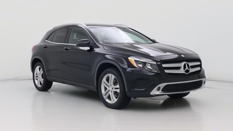 2016 Mercedes-Benz GLA 250 Hero Image