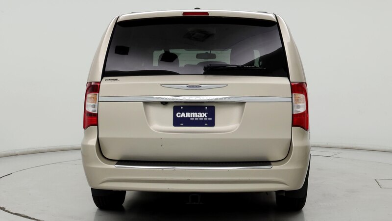 2014 Chrysler Town & Country Touring 6