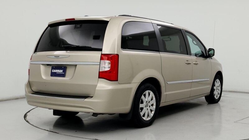 2014 Chrysler Town & Country Touring 8