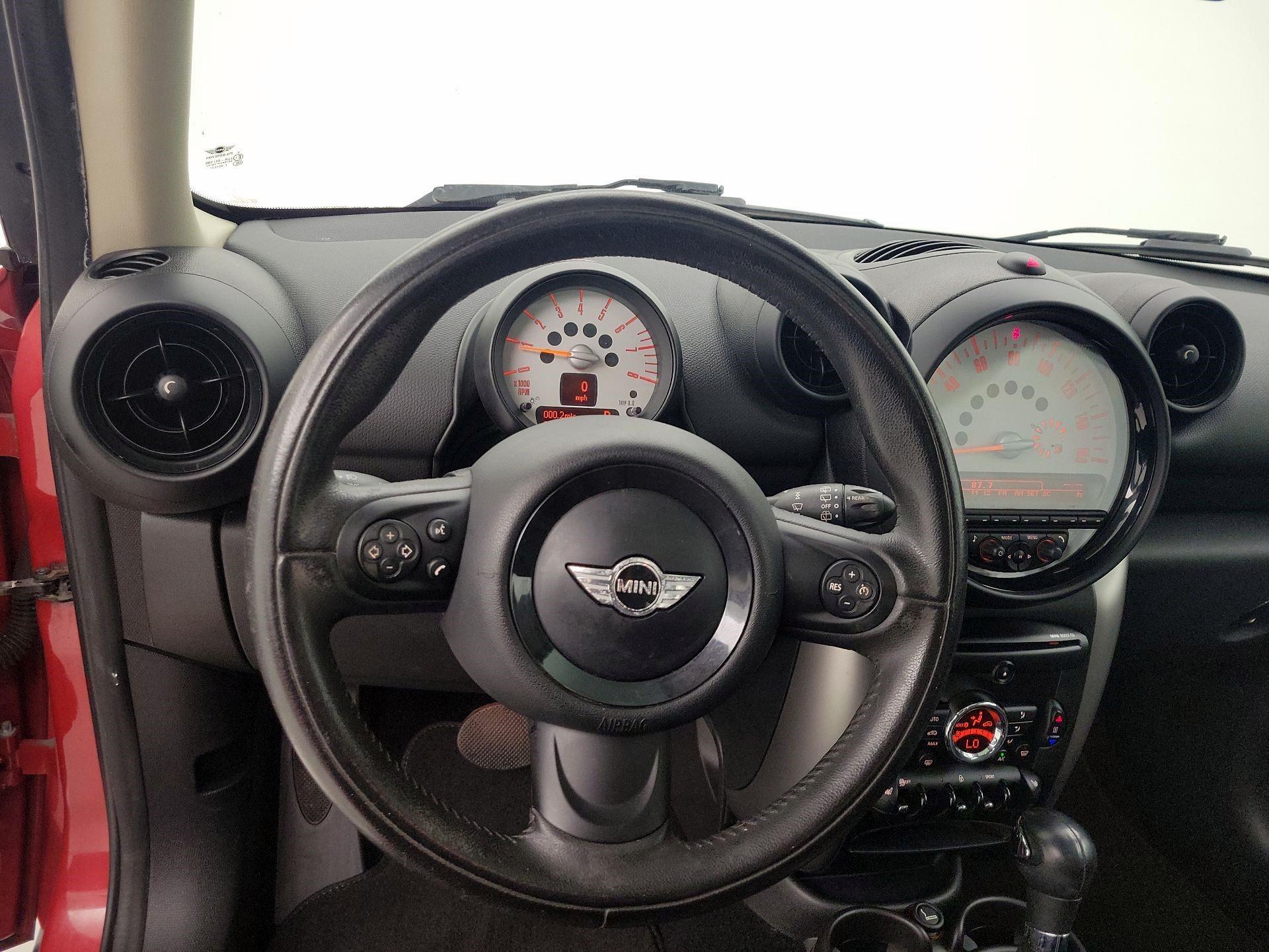 Thumbnail: 2014 MINI Cooper Countryman - 10