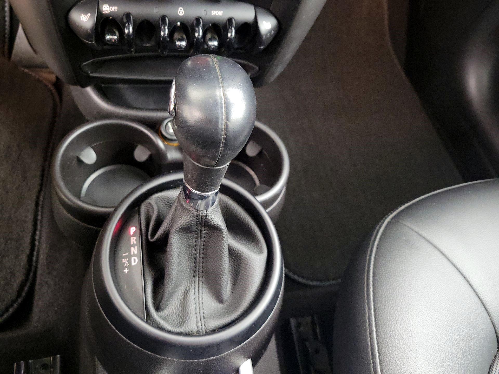 Thumbnail: 2014 MINI Cooper Countryman - 15