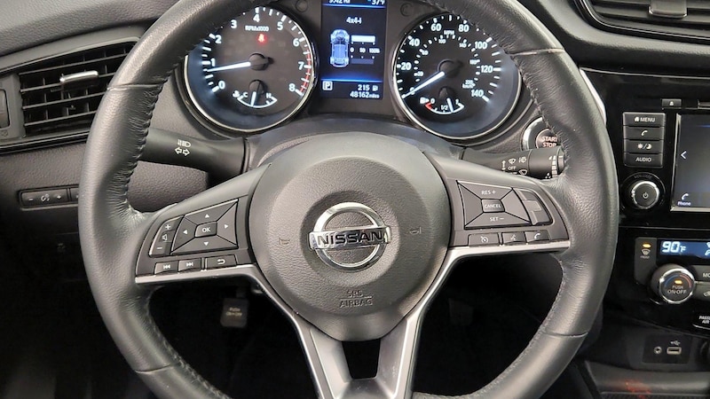 2018 Nissan Rogue SV 10