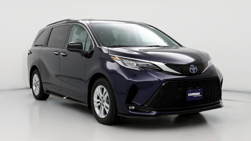 2022 Toyota Sienna XSE Hero Image