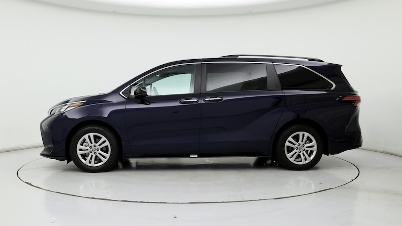 2022 Toyota Sienna XSE 3